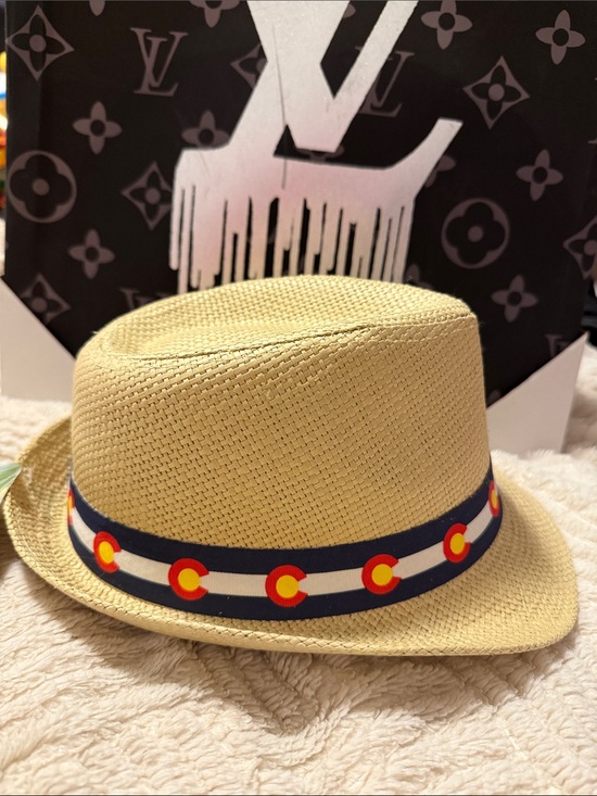 Panama Jack Accessories - Panama Jack Beige Straw Fedora w/ Navy & White